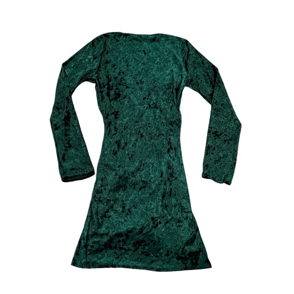Fashion Nova Riya Crushed Velvet Long Sleeve Dress - Picture 7 of 8